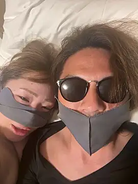 POMUPOMUPURIN2 live sex cam