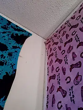 Juicy_Libra69 live sex cam