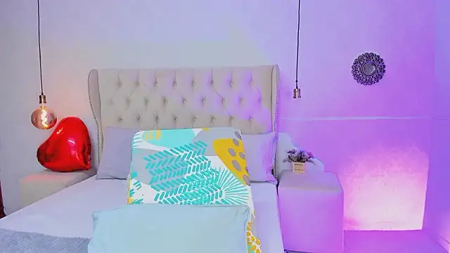 Tatihornyy live sex cam