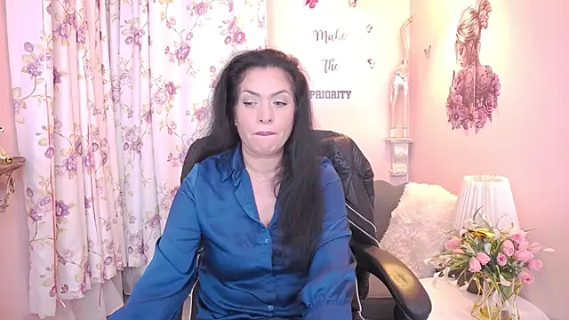 MyLovOne live sex cam