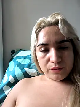 violet-grey's cam snapshot