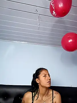 SamathaMay live sex cam