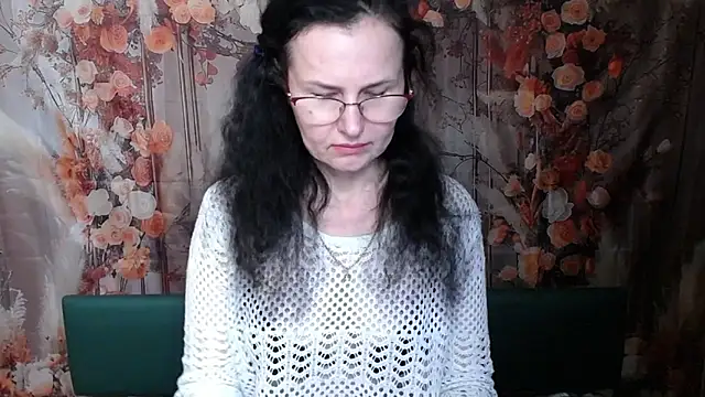 Miroslava_Happi's cam snapshot