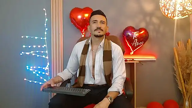 Reiko_85_ live sex cam