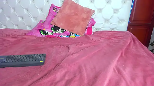 Andrea_Williams24's cam snapshot