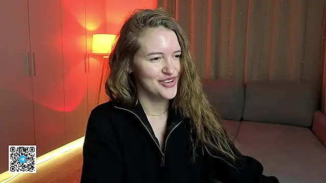 TesssaHart's cam snapshot