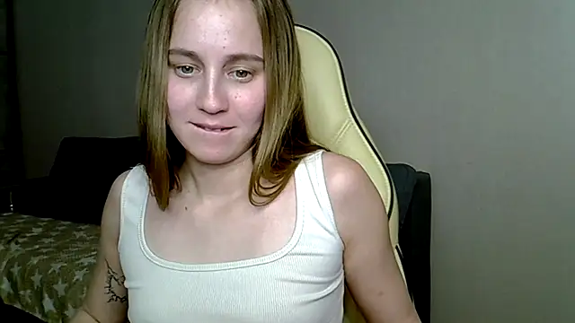 christimontero's cam snapshot