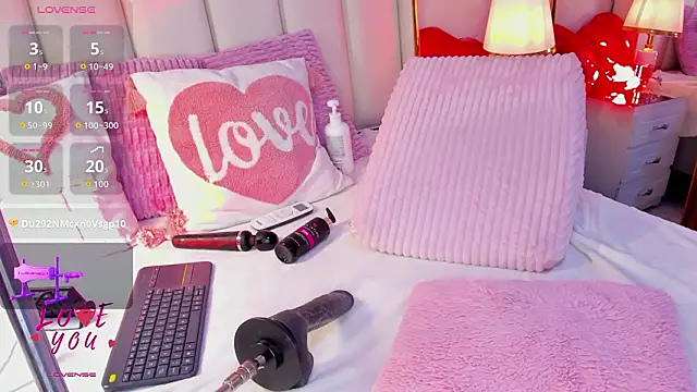 AriaJonnes_'s cam snapshot