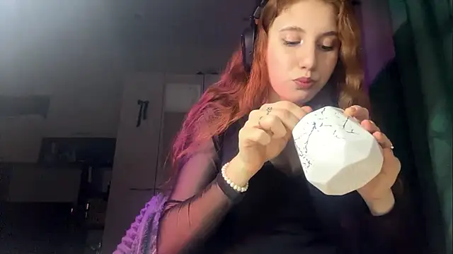 AliceCarrol's cam snapshot