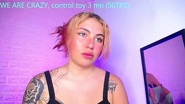 Dominic_Queen1126's cam snapshot