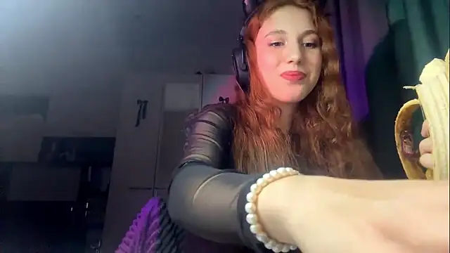 AliceCarrol's cam snapshot