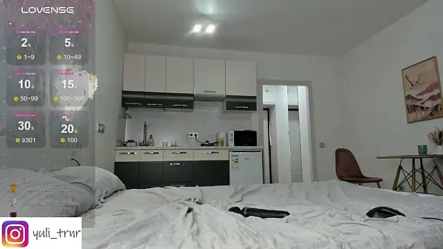 July_Terner live sex cam