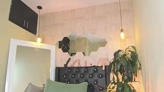 Fransheska-mon live sex cam