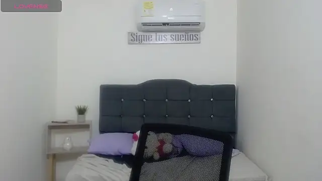 Aleja_Gold's cam snapshot