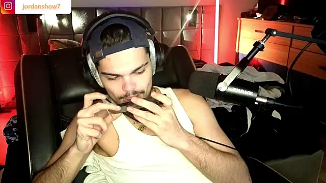 JordanShow live sex cam