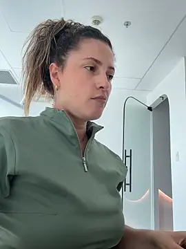 Shiarami live sex cam