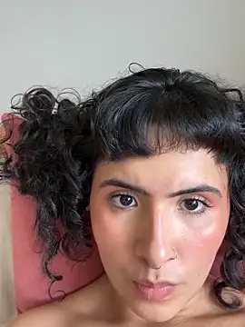 SugarTroubl33 live sex cam