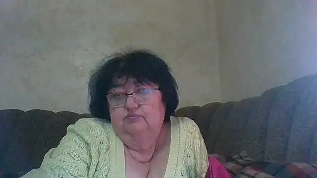 MilaSky5303's cam snapshot