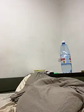 viktor1992-1-1's cam snapshot