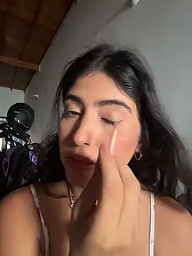 Gaby_zahir_'s cam snapshot