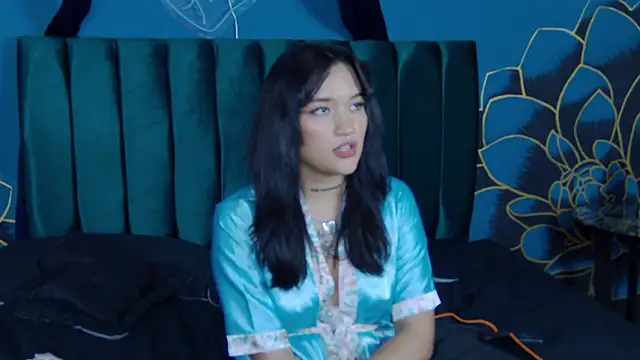 valery-vixen2's cam snapshot