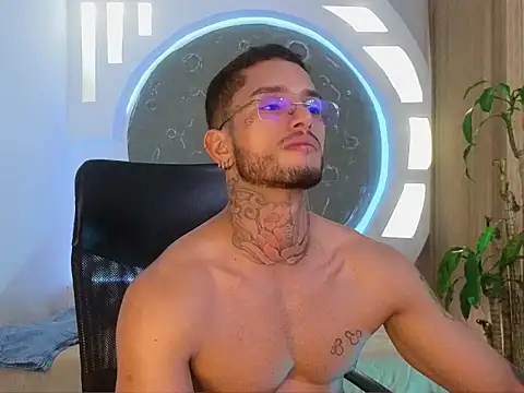 Alanrodgers live sex cam