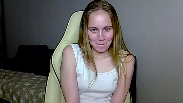 christimontero's cam snapshot