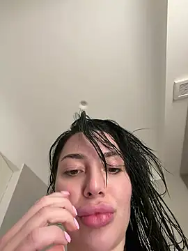 MyaSplash's cam snapshot