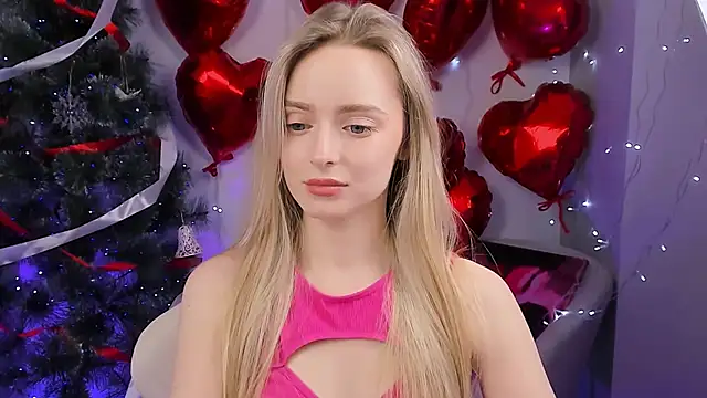 JuliaBrewwer's cam snapshot