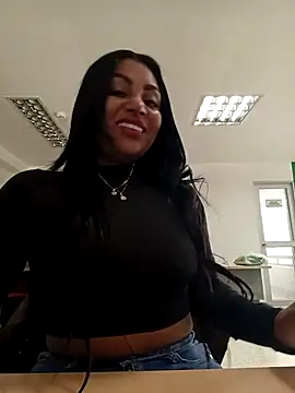 ValeriaVilla2's cam snapshot