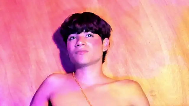 Leo_Glow live sex cam