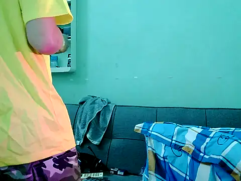 boyhigh1997 live sex cam