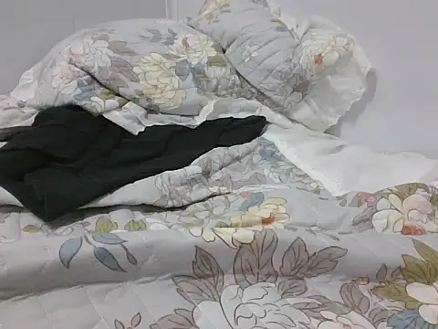 gold221298 live sex cam