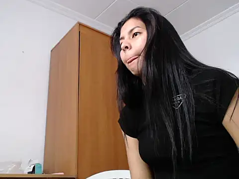 ZeforAitanna's cam snapshot