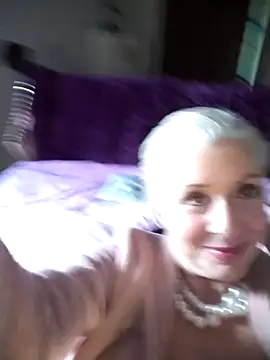 divinaerotica live sex cam