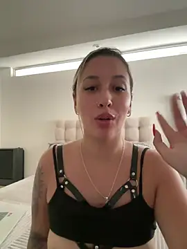 miagarcia250 live sex cam