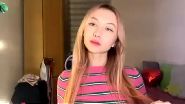 PinkTraible's cam snapshot