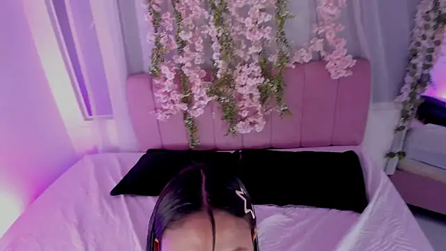 nicky_bonny18 live sex cam