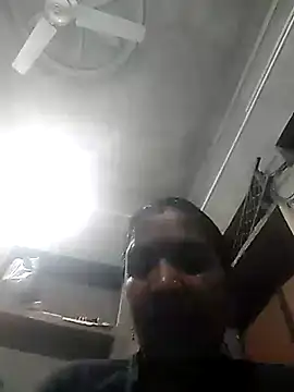 Loomaraj's cam snapshot