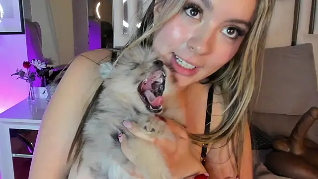 Cloee_Rainbow1's cam snapshot