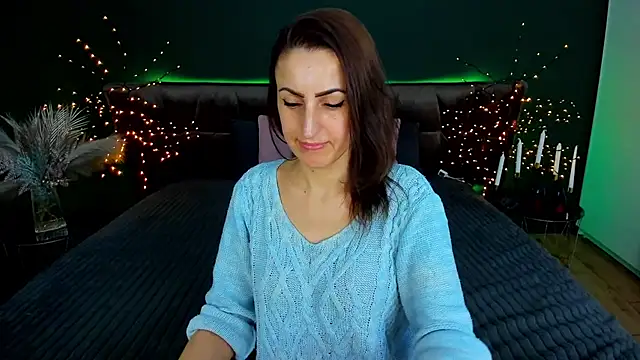 Rebecca_Diamond's cam snapshot