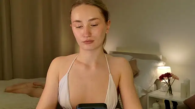 bella__rose's cam snapshot