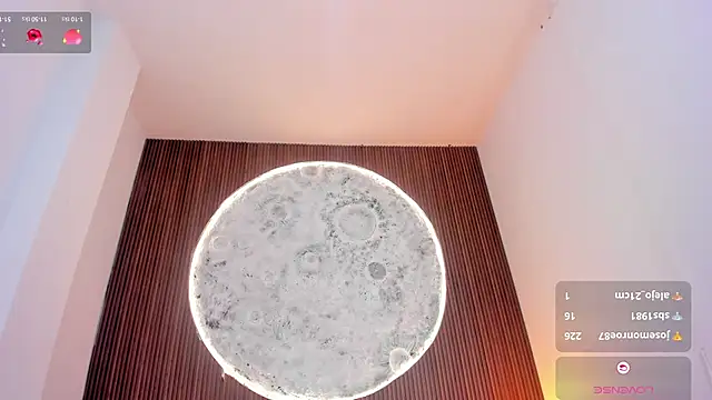 RoseCassie live sex cam