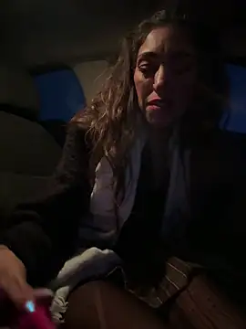 Amani_thewolf's cam snapshot