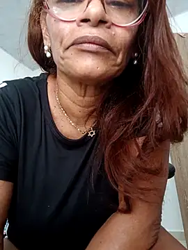 BustyMilf_'s cam snapshot