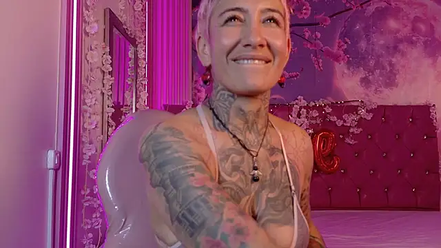 Everlyn_sexx's cam snapshot