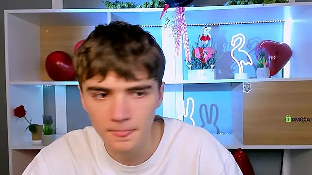 emil_lucky live sex cam