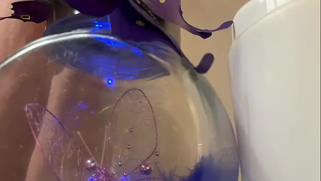 DianneBarke's cam snapshot