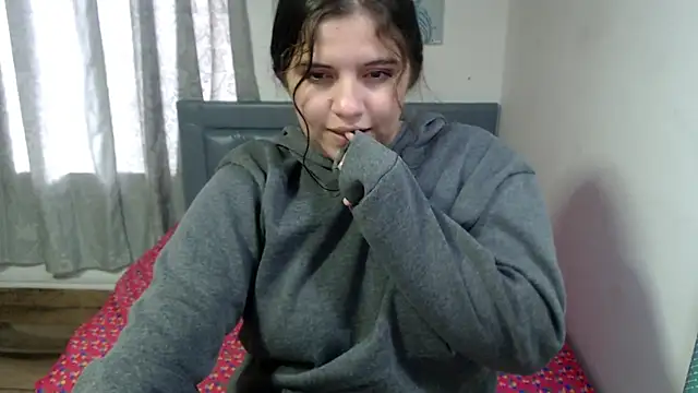 sarah_aguilar's cam snapshot