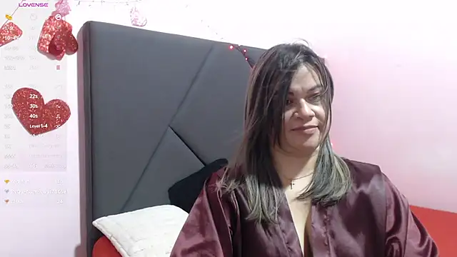 pamela_echeverria's cam snapshot